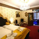 فندق Liliova Old Town 4*
