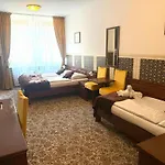 فندق Liliova Old Town 4*