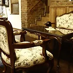 Liliova Old Town فندق
