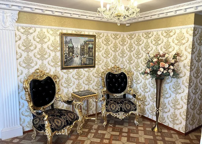 Liliova Old Town 4*