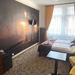 Liliova Old Town Hotel 4*