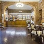 Liliova Old Town 4*