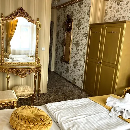 Hotell Liliova Old Town