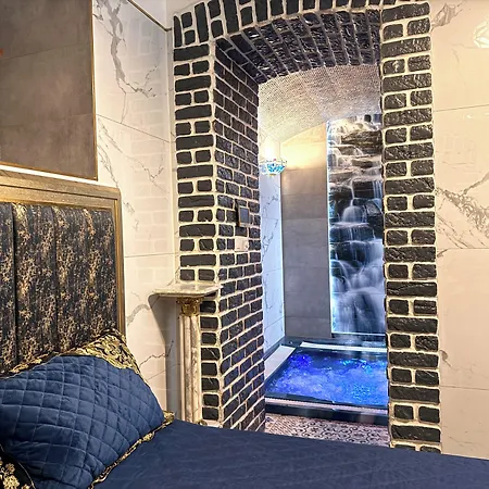 Liliova Old Town Hotel