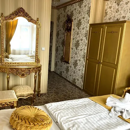فندق Liliova Old Town