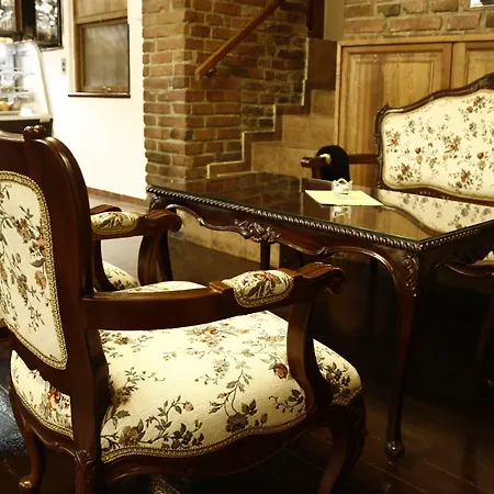 Liliova Old Town فندق