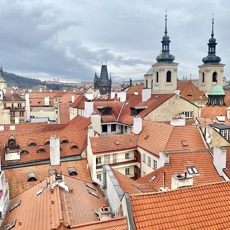 Liliova Old Town 4*