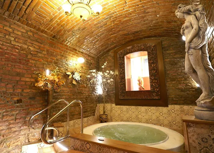 Liliova Old Town 4*